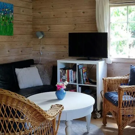 Casa vacanze Blue Cottage On Idyllic Asko *