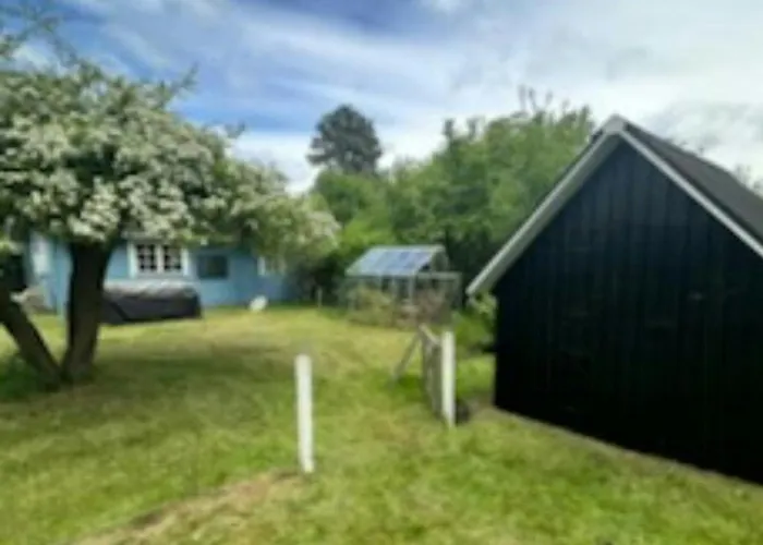 Blue On Idyllic Asko Semesterbostad Maribo