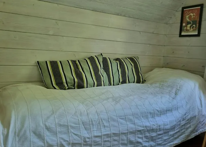 Semesterbostad Blue On Idyllic Asko Maribo